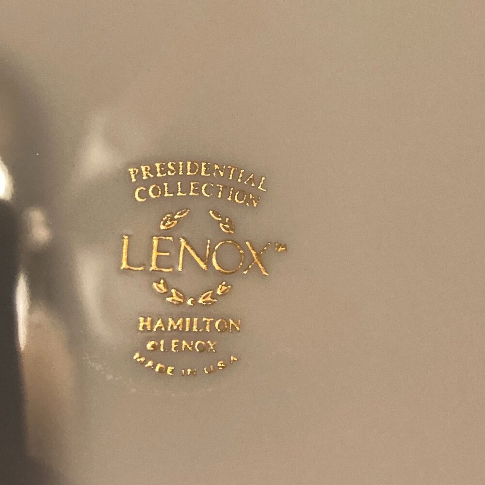 Plate - Picture 2 of 3
